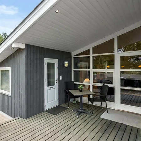 Nadia - 1-7km From The Sea By Interhome Hébergement de vacances *